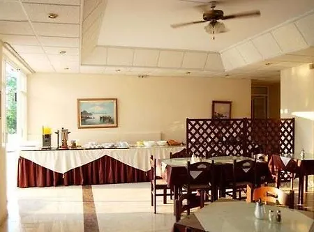 California - Adults Only Otel 4*