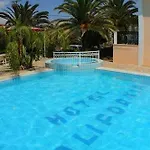 California - Adults Only 4*