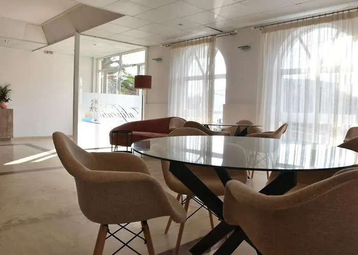 California - Adults Only Szálloda 4*