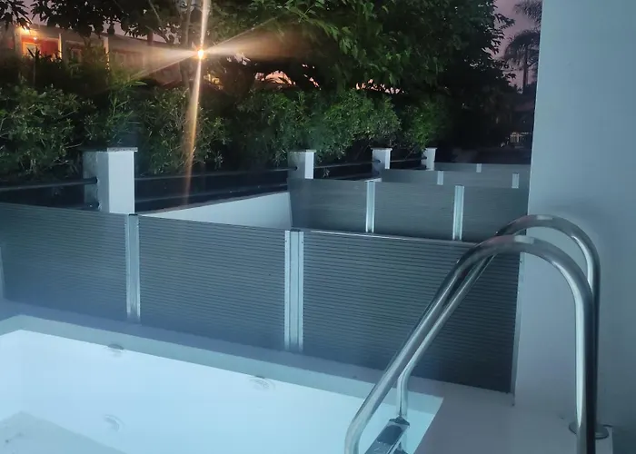 California - Adults Only