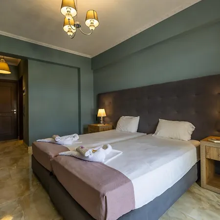 California - Adults Only 4*