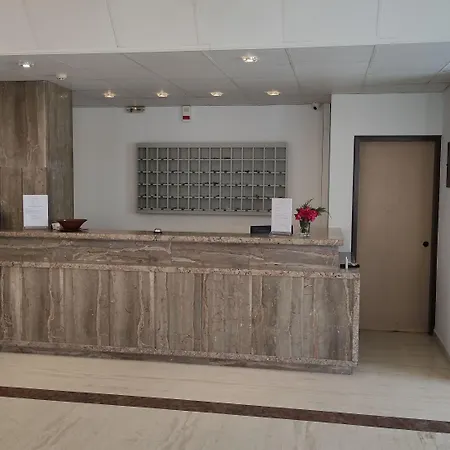 Ξενοδοχείο California - Adults Only