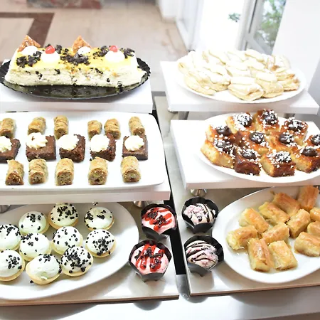 California - Adults Only 4*